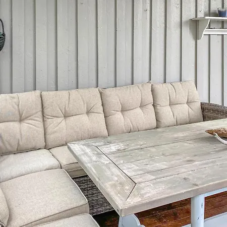 Gorgeous In Oydegard With Harbor View Holiday home *